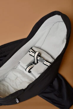 Porte Bébé Baby Carrier Coal IZZZI - IZZZI -Baby Gear Soldes 5430002561004 6